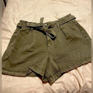 American eagle high waisted paper bag shorts